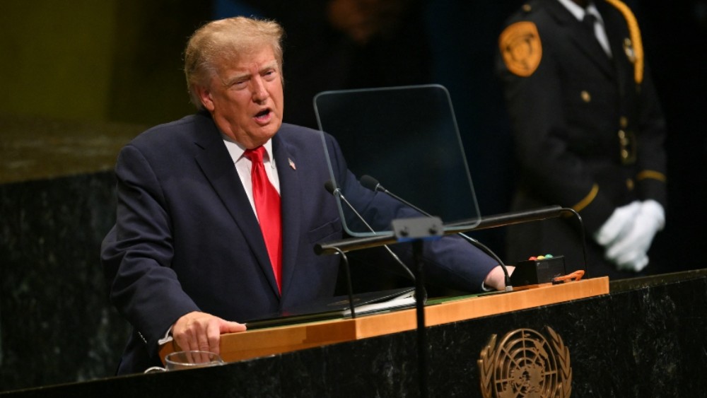 UNGA: Trump hails ‘terrific’ PM Sharif, says Iran deal possible after US midterms