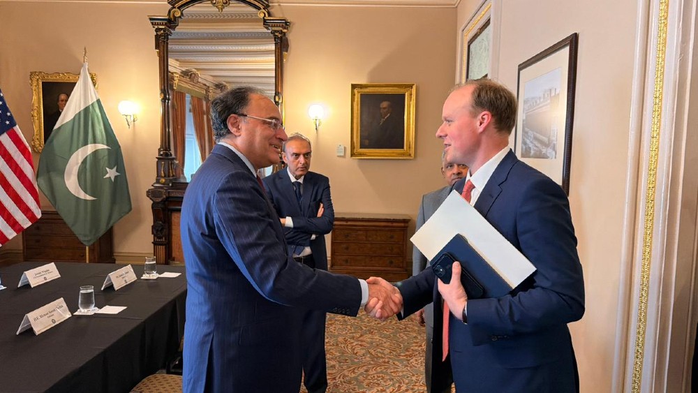 Pakistan, US discuss energy, anti-money laundering cooperation