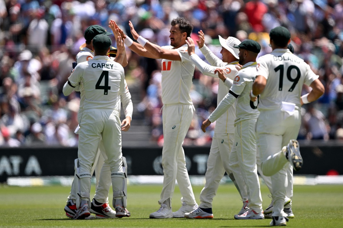 Australia beat England in third Test to retain Ashes