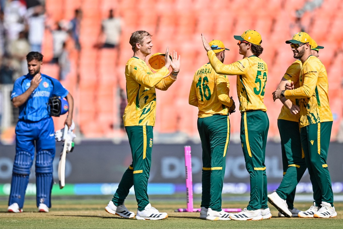 South Africa pip Afghanistan in double super over T20 thriller