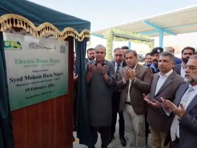 Pakistan shifts to electric buses for public transport