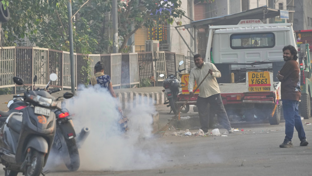 Indian capital Delhi’s air quality nosedives post Diwali celebrations
