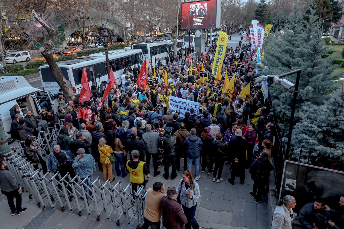 Pakistan PM mourns victims of deadly school attack in Turkiye's Kahramanmaraş