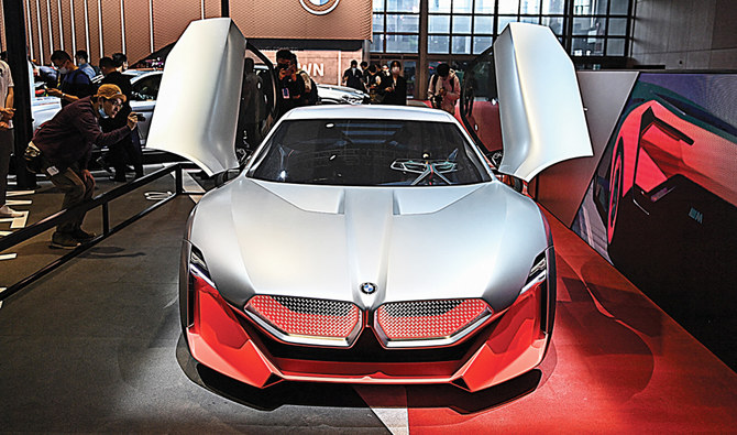 BMW downgrades 2026 targets on Mideast war, China woes
