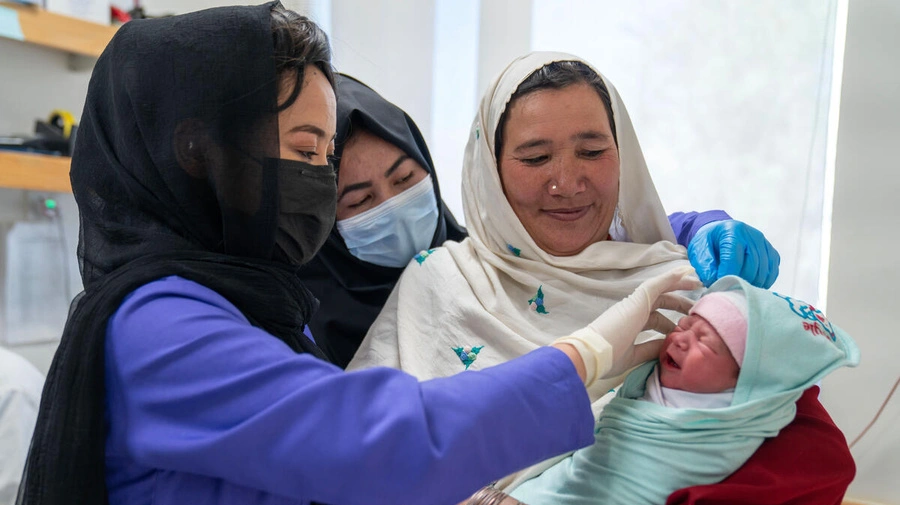 A woman dies every hour in Afghanistan from preventable birth complications: WHO