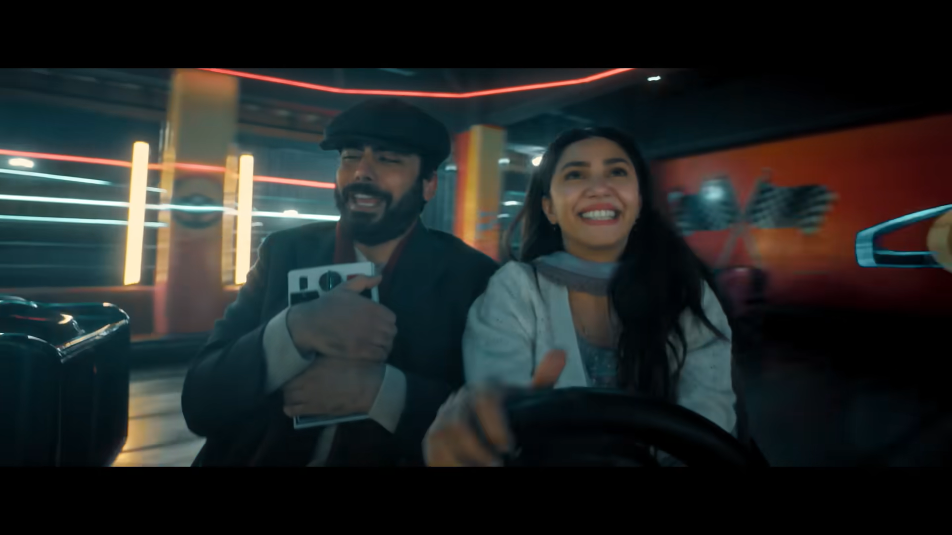 The movie has a mid-20th century setting. (Neelofar the film/YouTube)