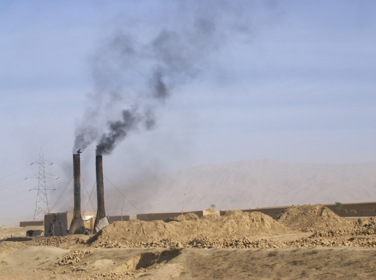 Gasoline prices in Kabul jumped sharply on June 28, increasing immediate pressure on households, drivers, and business owners across the Afghan capital. (Zoï Environment Network/Viktor Novikov)
