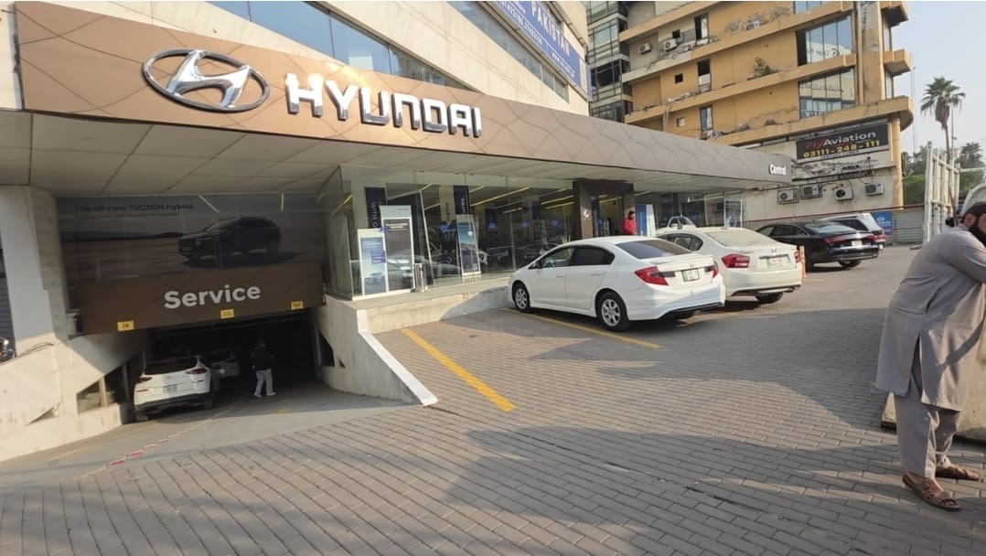 Pakistan’s automotive sector hits high gear as sales surge nationwide