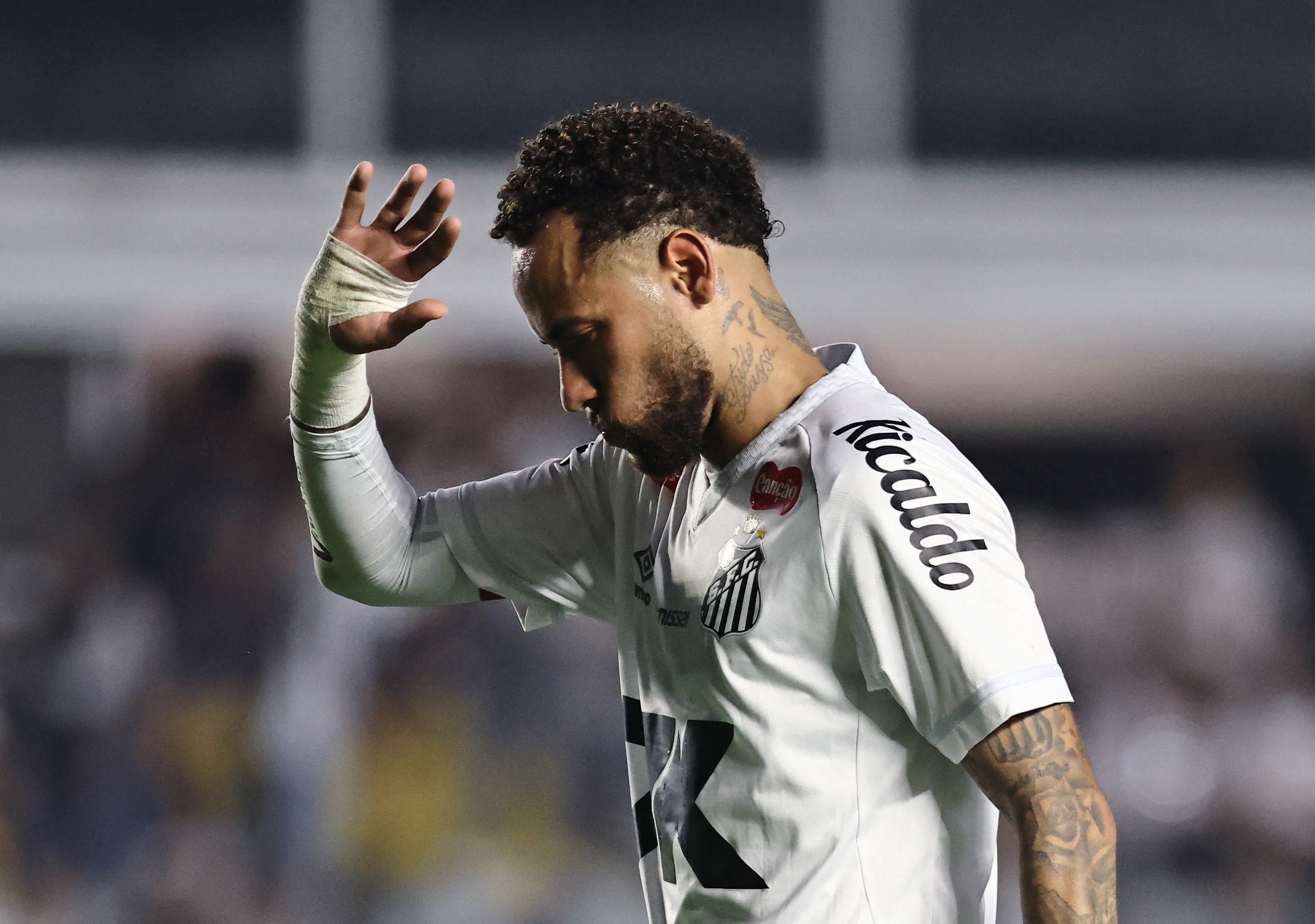Ronaldo calls on Ancelotti to pick Neymar for World Cup
