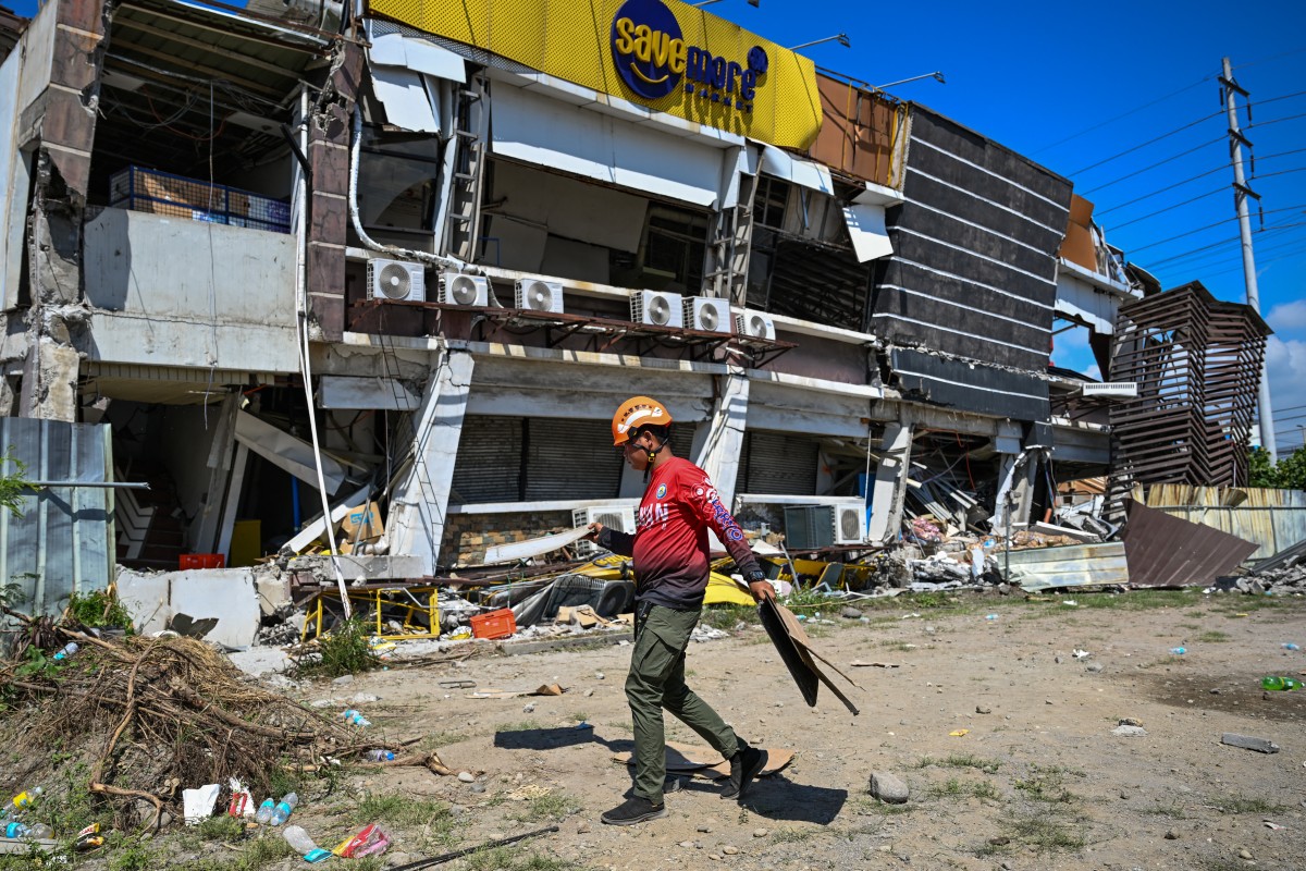 Pakistan FM expresses solidarity with Philippines after Mindanao earthquake