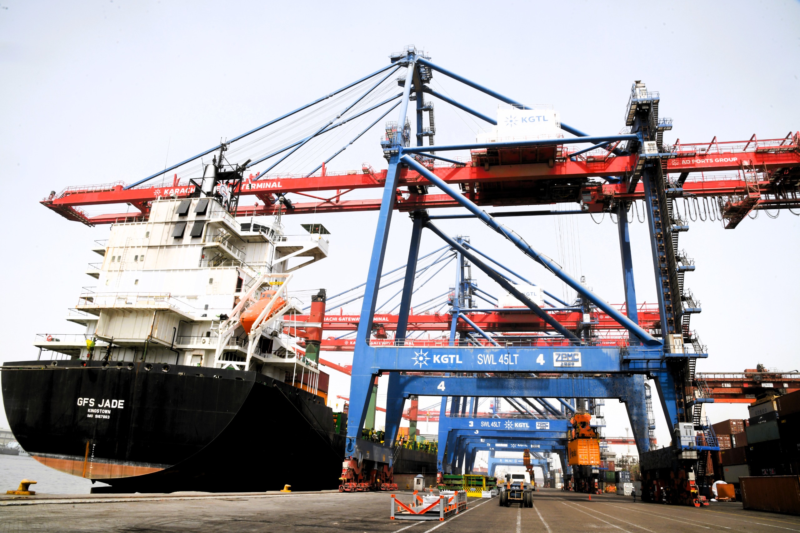 UAE, Pakistan launch new feeder service to strengthen maritime connectivity