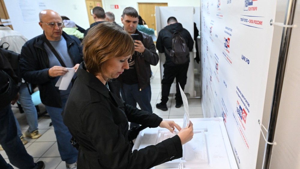 Russians vote as Ukraine war drags on for fifth year