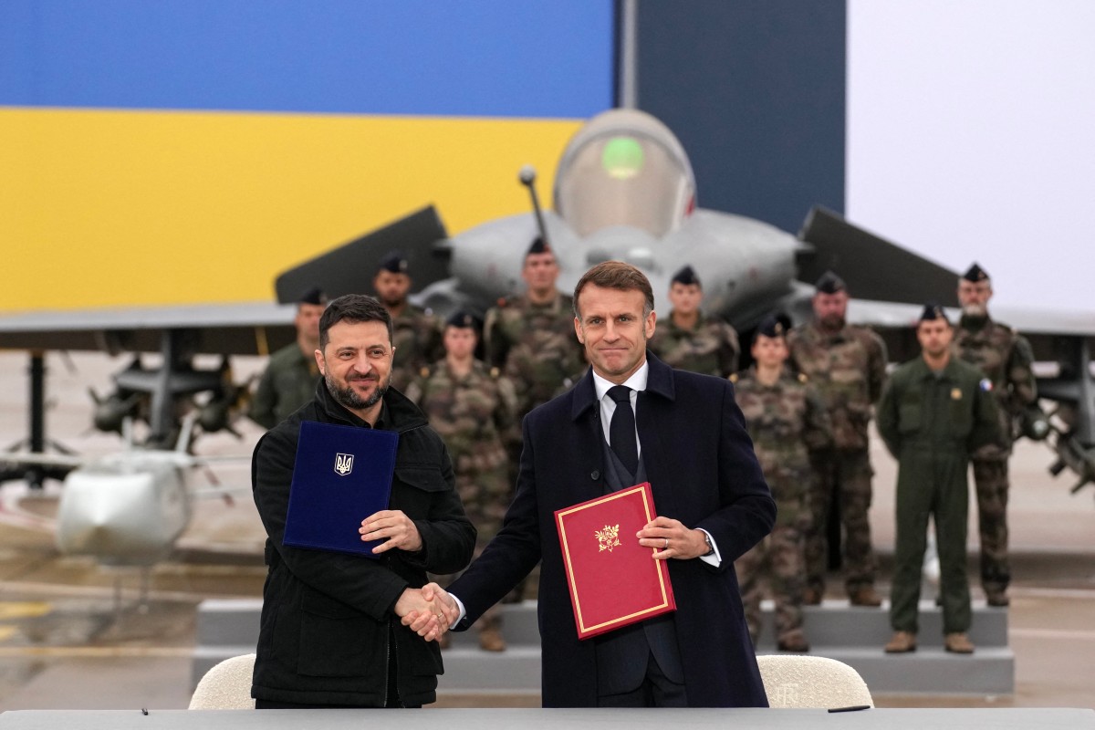 Macron, Zelensky sign accord for Ukraine to buy French fighter jets