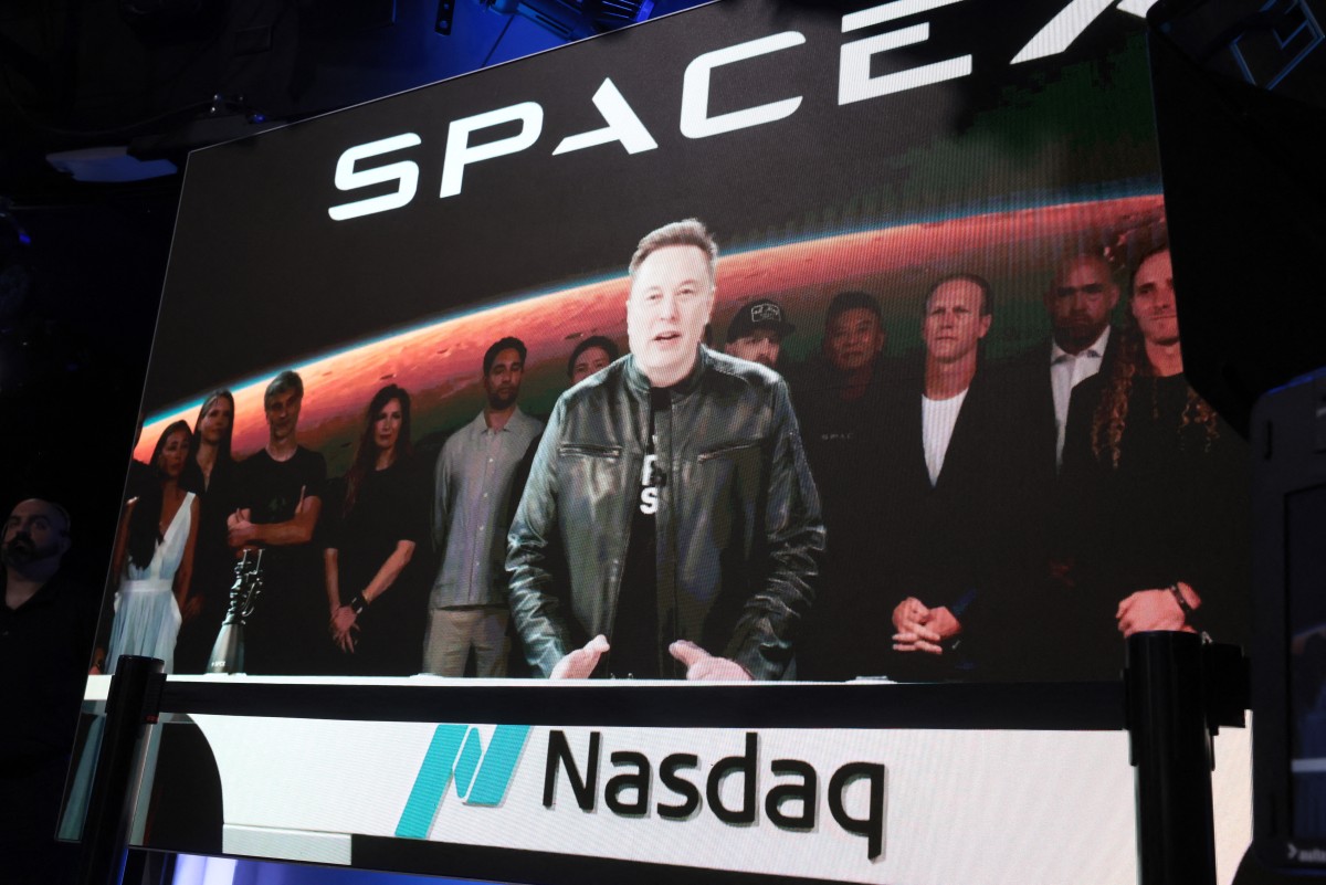 After three sessions, SpaceX already among world's most valuable companies