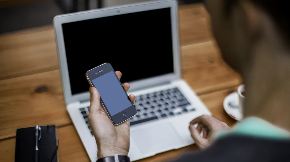 Pakistan sees digital leap with 96% mobile access, 70% internet use