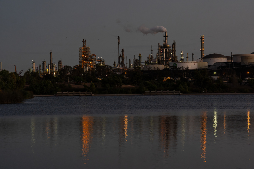 US Republicans seek to shield oil giants as climate lawsuits advance