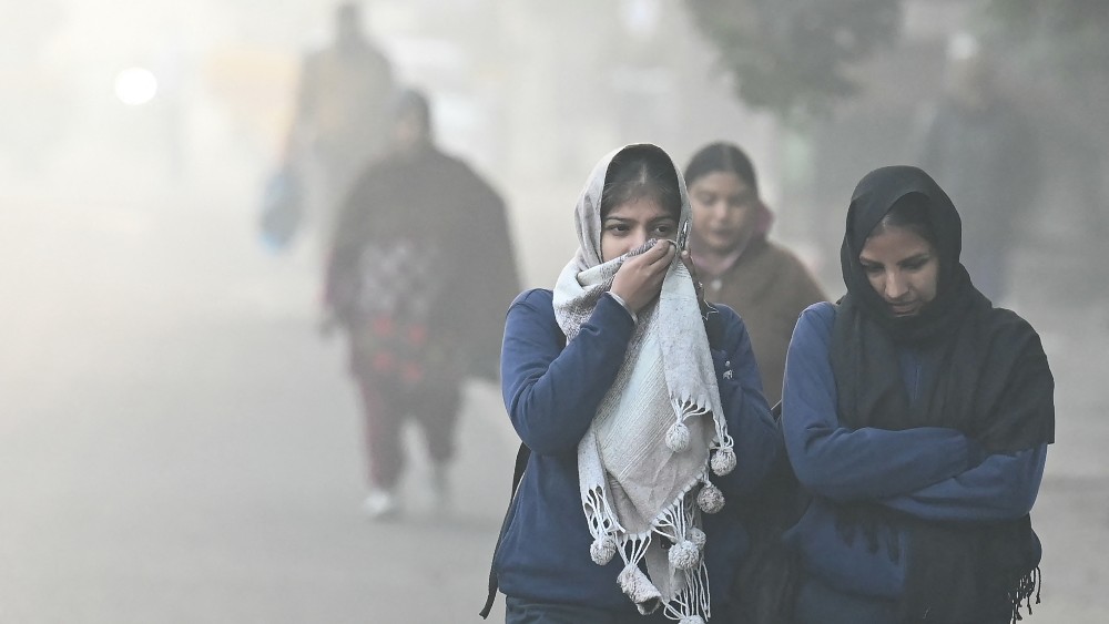 Opposition slams Indian government for denying link between air pollution and deaths