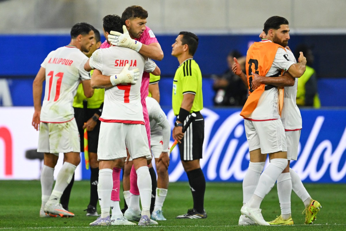 Iran snatch draw in World Cup opener, Spain stunned by Cape Verde