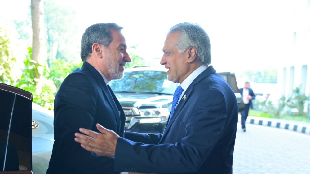 Iran FM thanks Pakistan for support at UN Human Rights Council