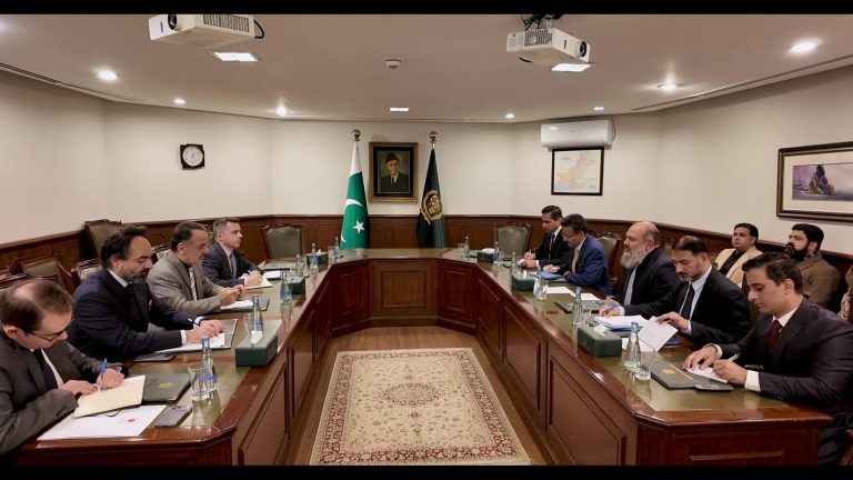 Pakistan's Minister for Commerce, Jam Kamal Khan (third-right) in conversation with ambassador of Turkiye in Pakistan, Dr. Irfan Neziroğlu (second-left) in Islamabad, Pakistan, on January 28, 2026 (Ministry of Commerce)