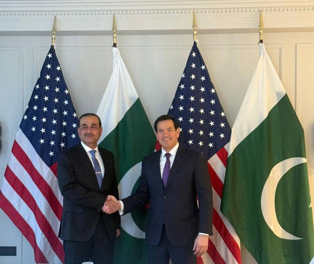 Field Marshal Asim Munir meets US State Secretary on Munich Security Conference sidelines
