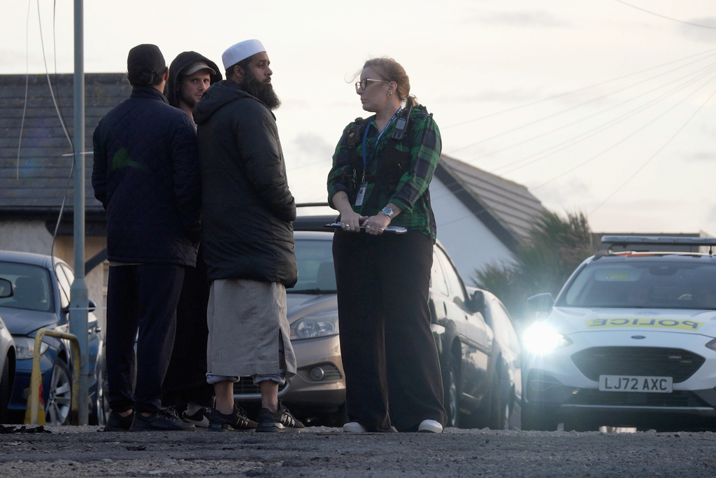 UK prime minister condemns suspected arson at mosque in England