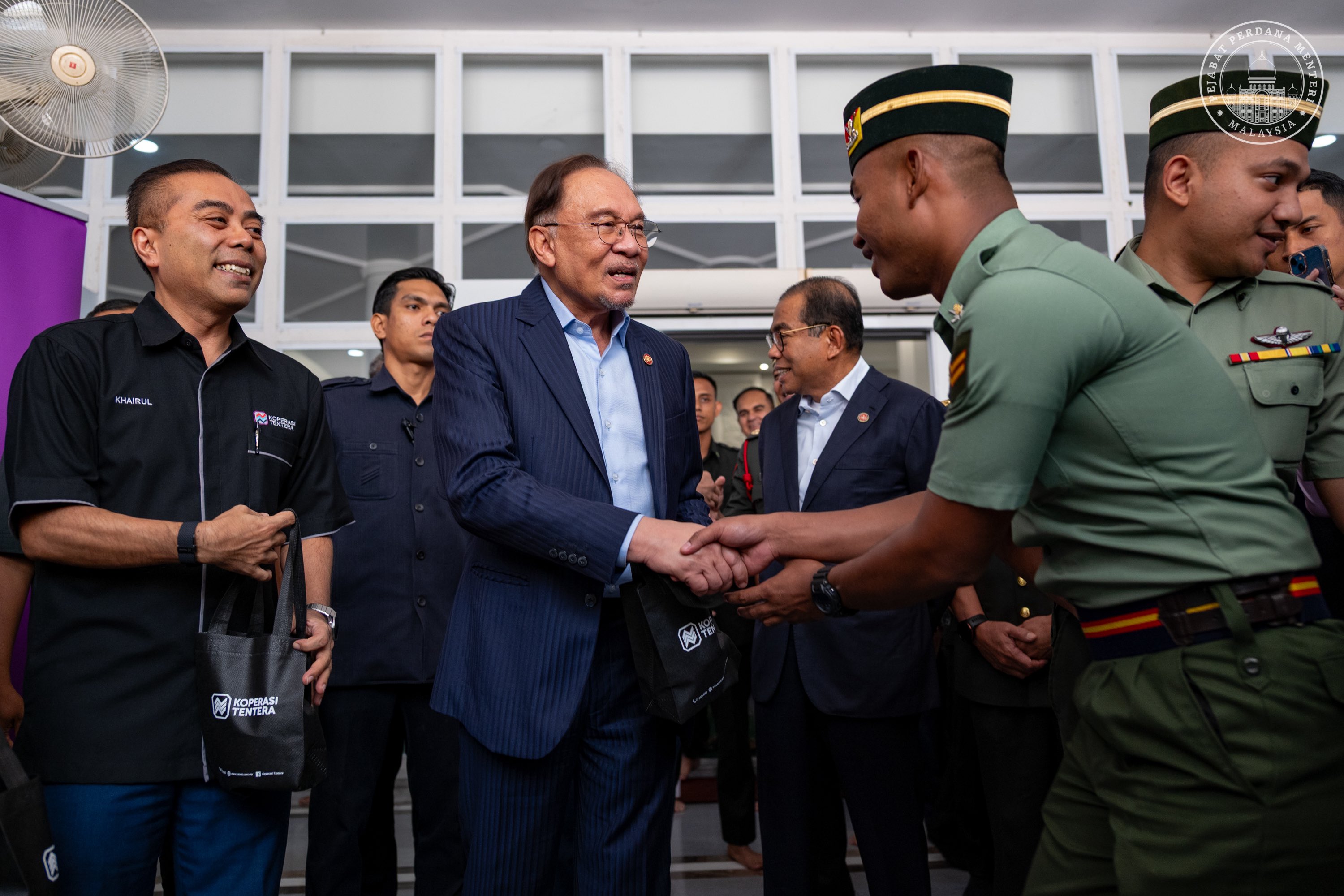 Malaysian PM calls for restraint in Pakistan-Afghanistan conflict