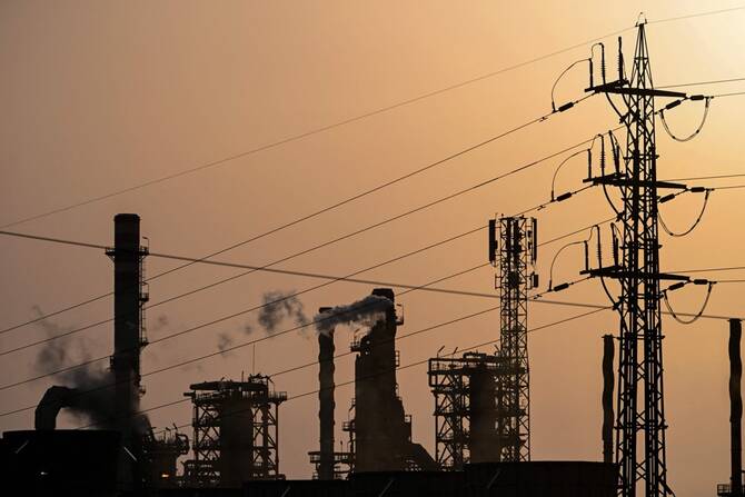 US Treasury secretary hints at lifting more Russian oil sanctions