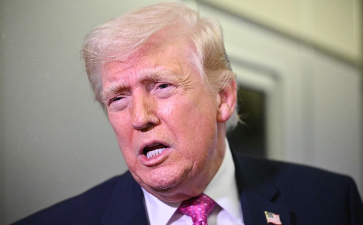 Iran fires missiles across Middle East as Trump threatens oil hub