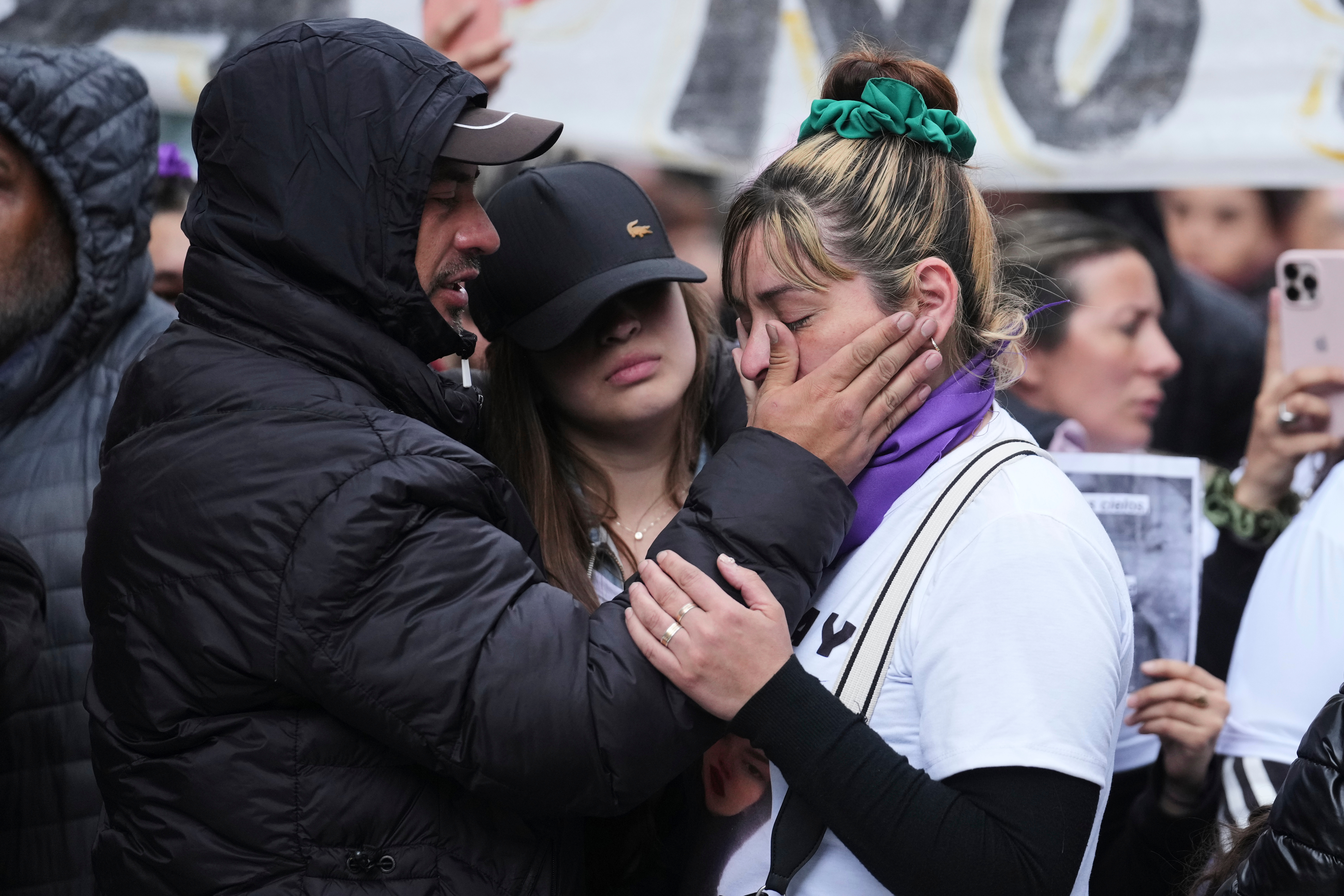 Thousands march, demand justice for victims of Argentina triple femicide