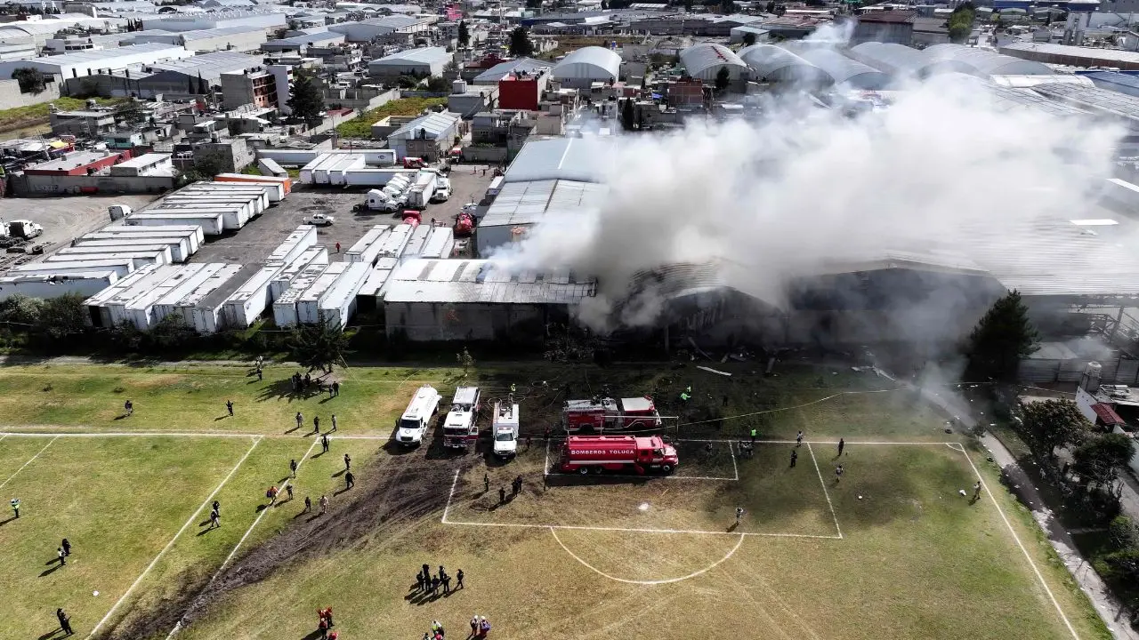 Four dead in central Mexico plane crash