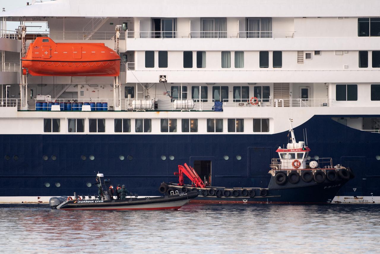 Hantavirus-hit cruise ship arrives in Spain’s Canary Islands