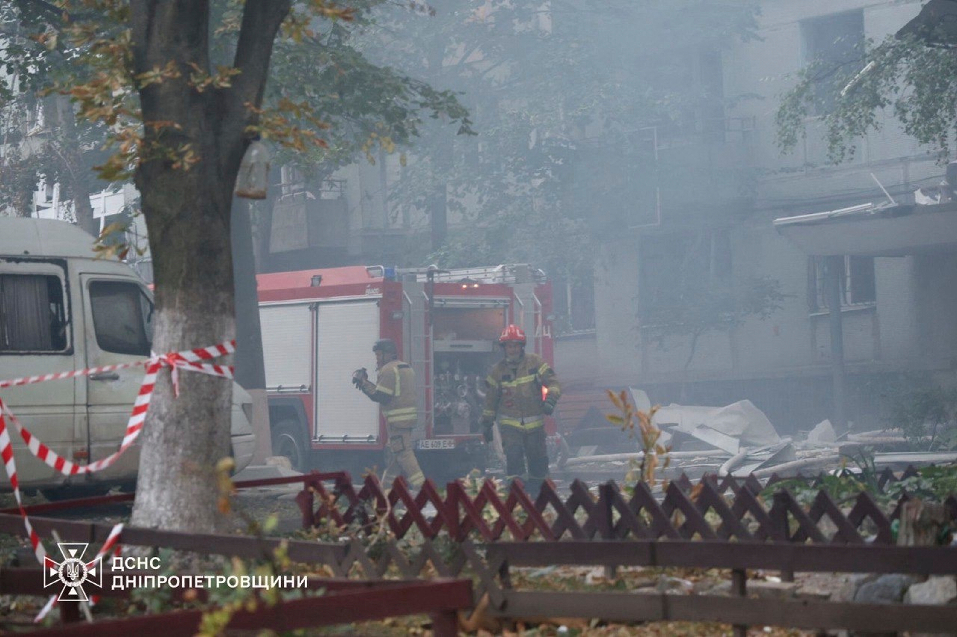 Russia unleashes massive strikes on Ukraine, killing 3, wounded dozens