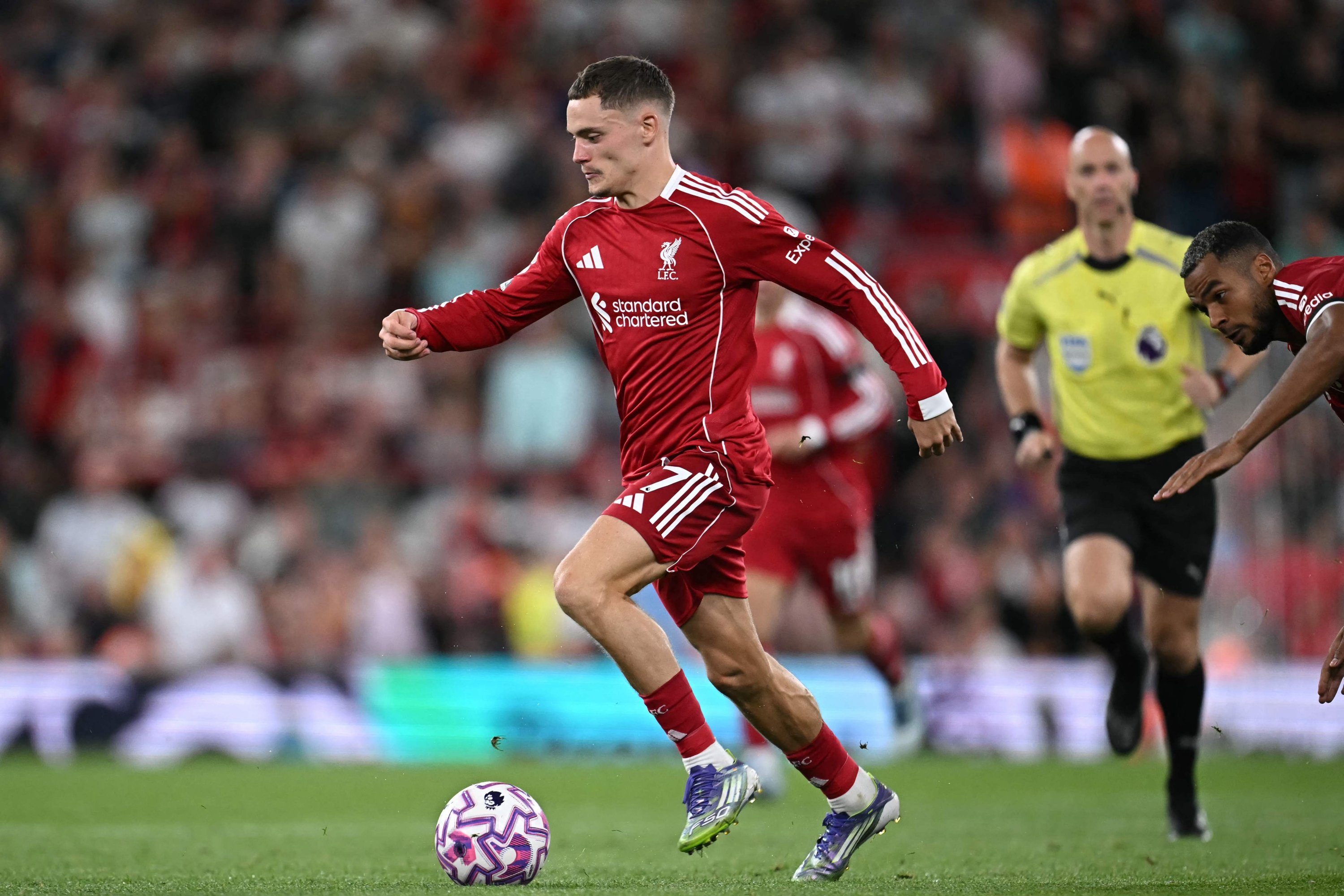 Liverpool seek to steady ship, Man Utd's Amorim faces must-win game