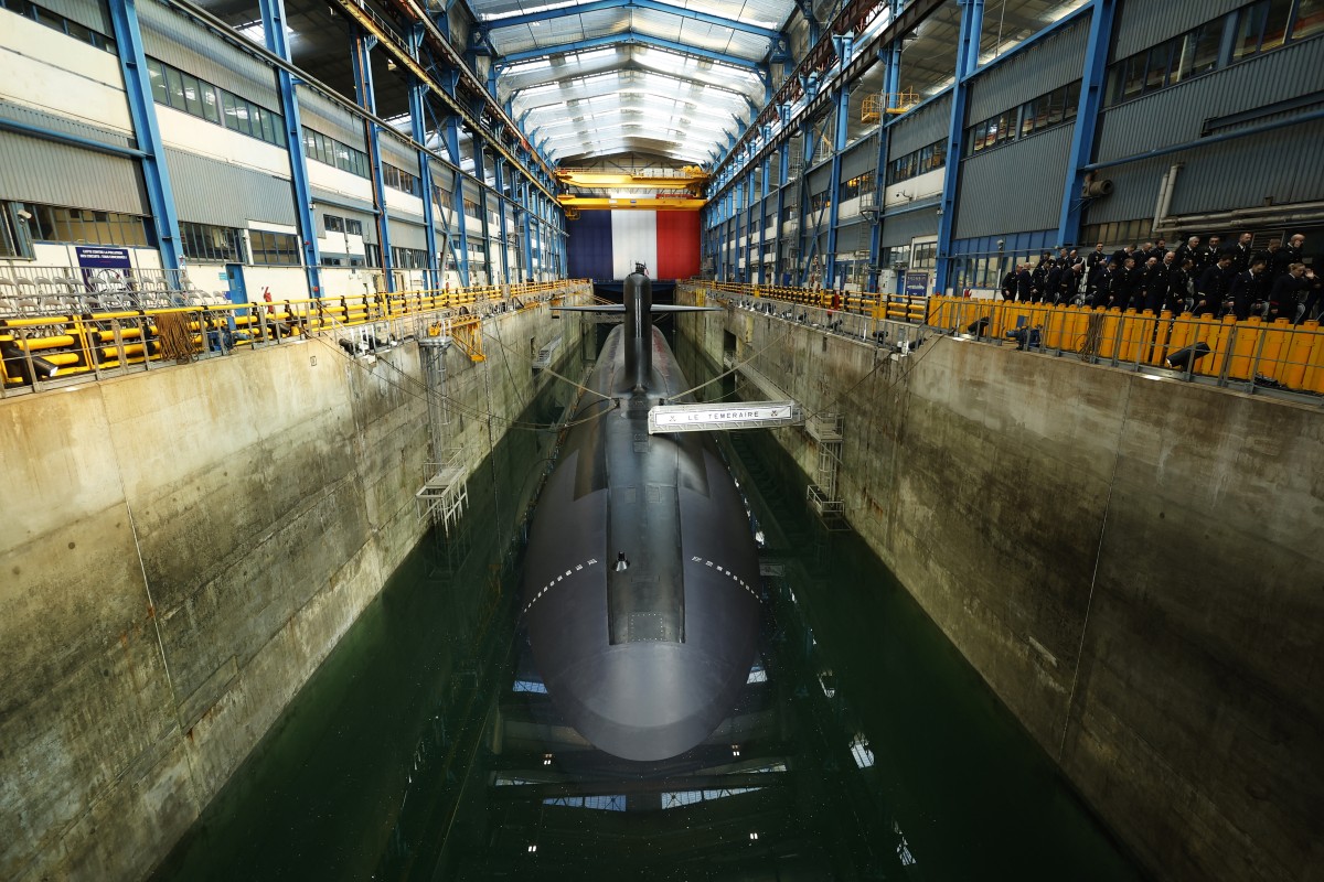 France to boost nuclear arsenal, could deploy atomic weapons to European allies