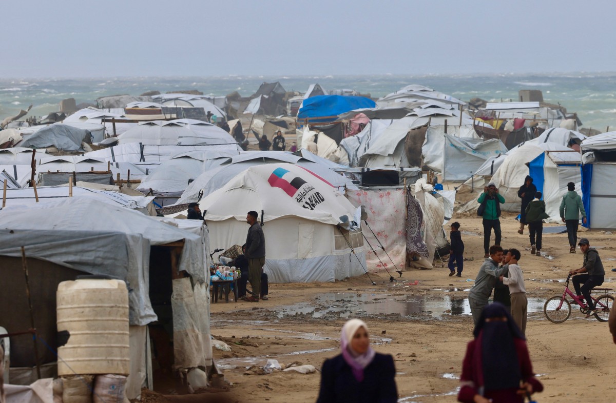 10 countries warn of 'catastrophic' Gaza situation