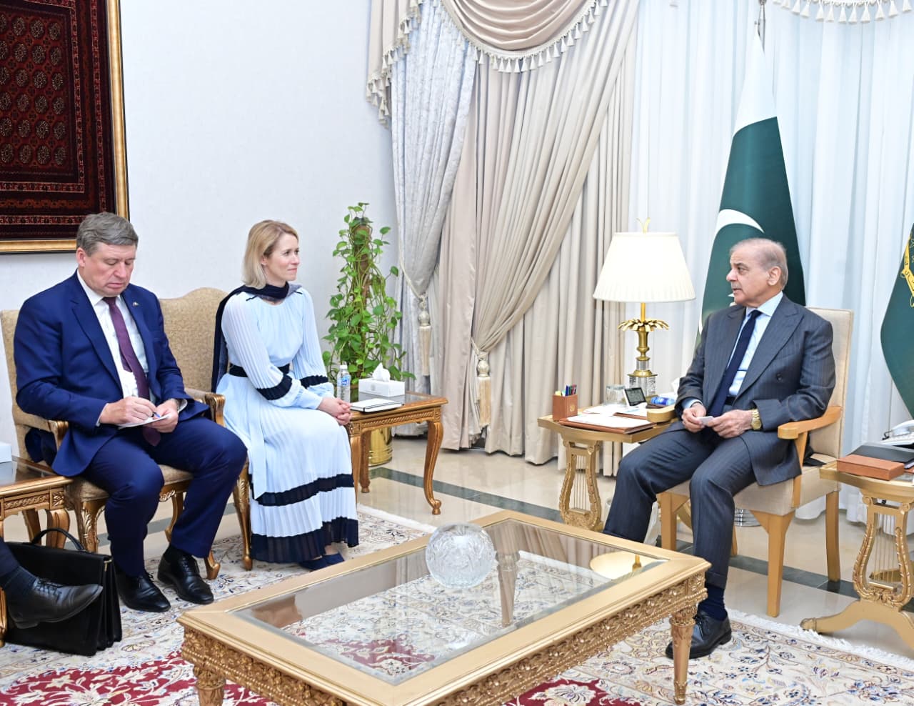 Pakistan and EU agree to strengthen cooperation on trade, security and climate change