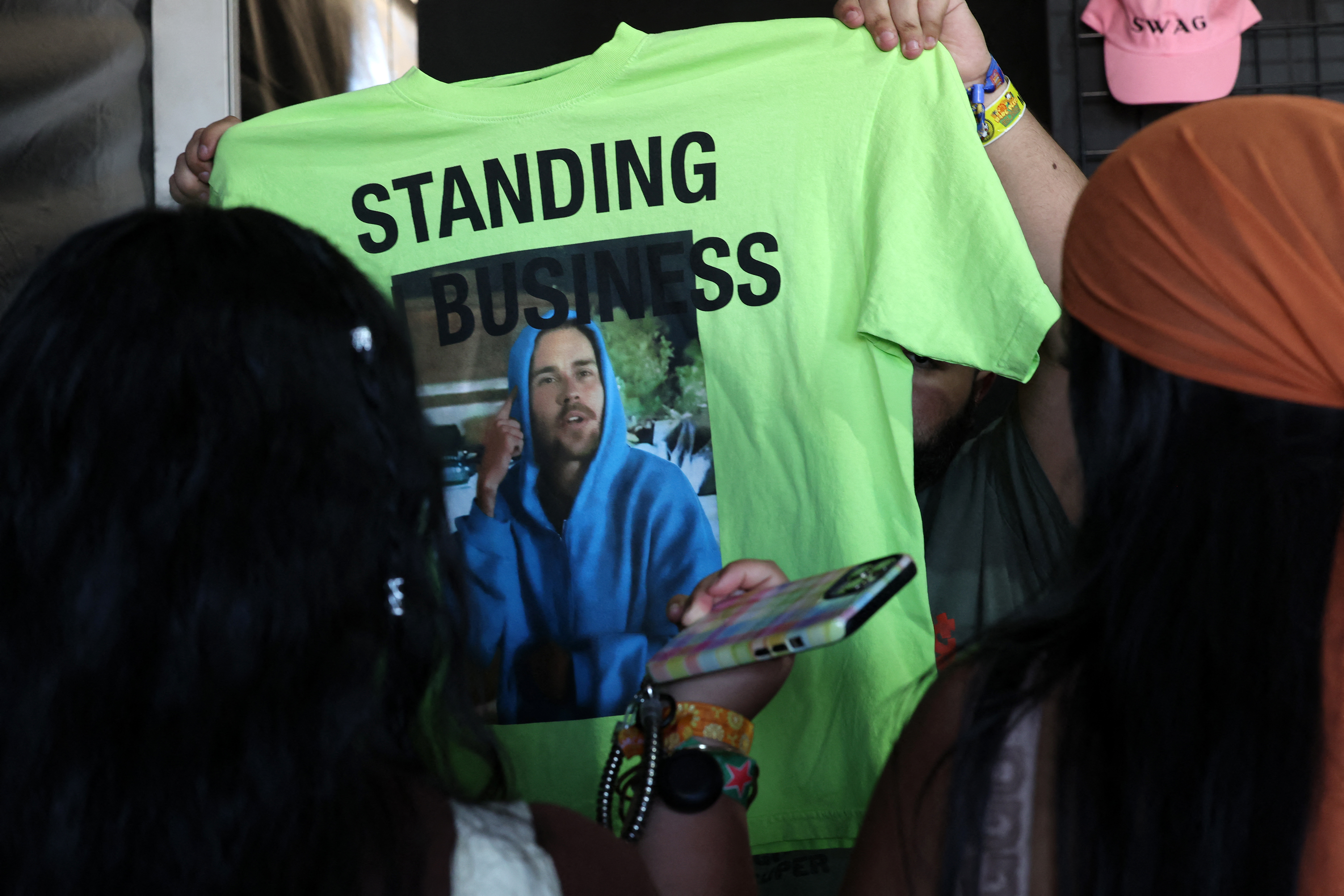 Justin Bieber reconnects with fans on Coachella's second day