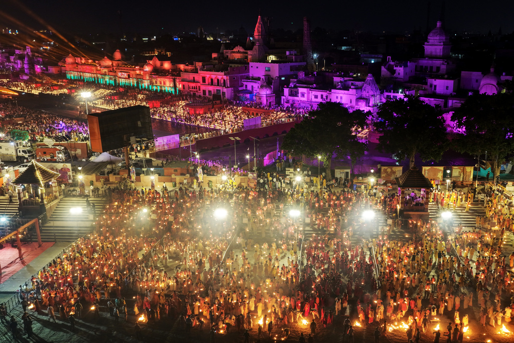 Pakistan extends Diwali greetings, reaffirms commitment to minority rights