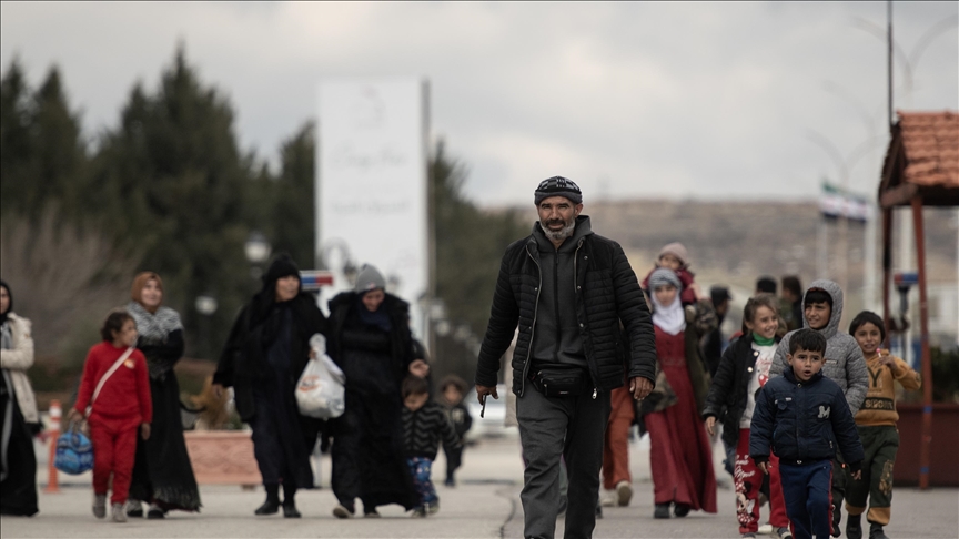 Trump says Iran war to end soon; Iran Guards say they will 'determine the end'