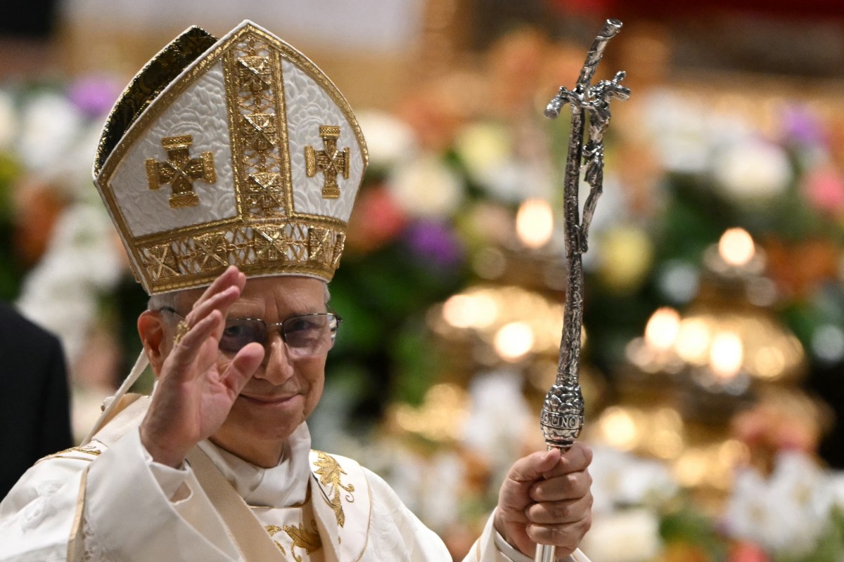 'Choose peace': Pope marks first Easter under cloud of Mideast war