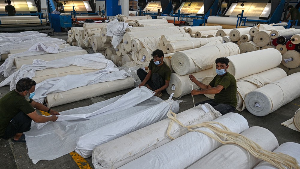 Pakistan manufacturing hits 5-month high in August: Finance Ministry