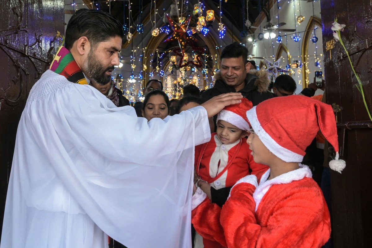 Pakistan warns of growing violence against minorities in India