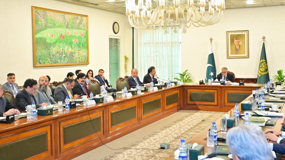 Pakistan accelerates EV transition with review of auto and auto parts policy