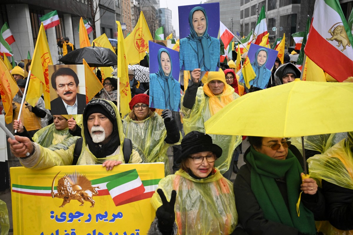 Iran FM says US, Israel 'directly intervening' in protests