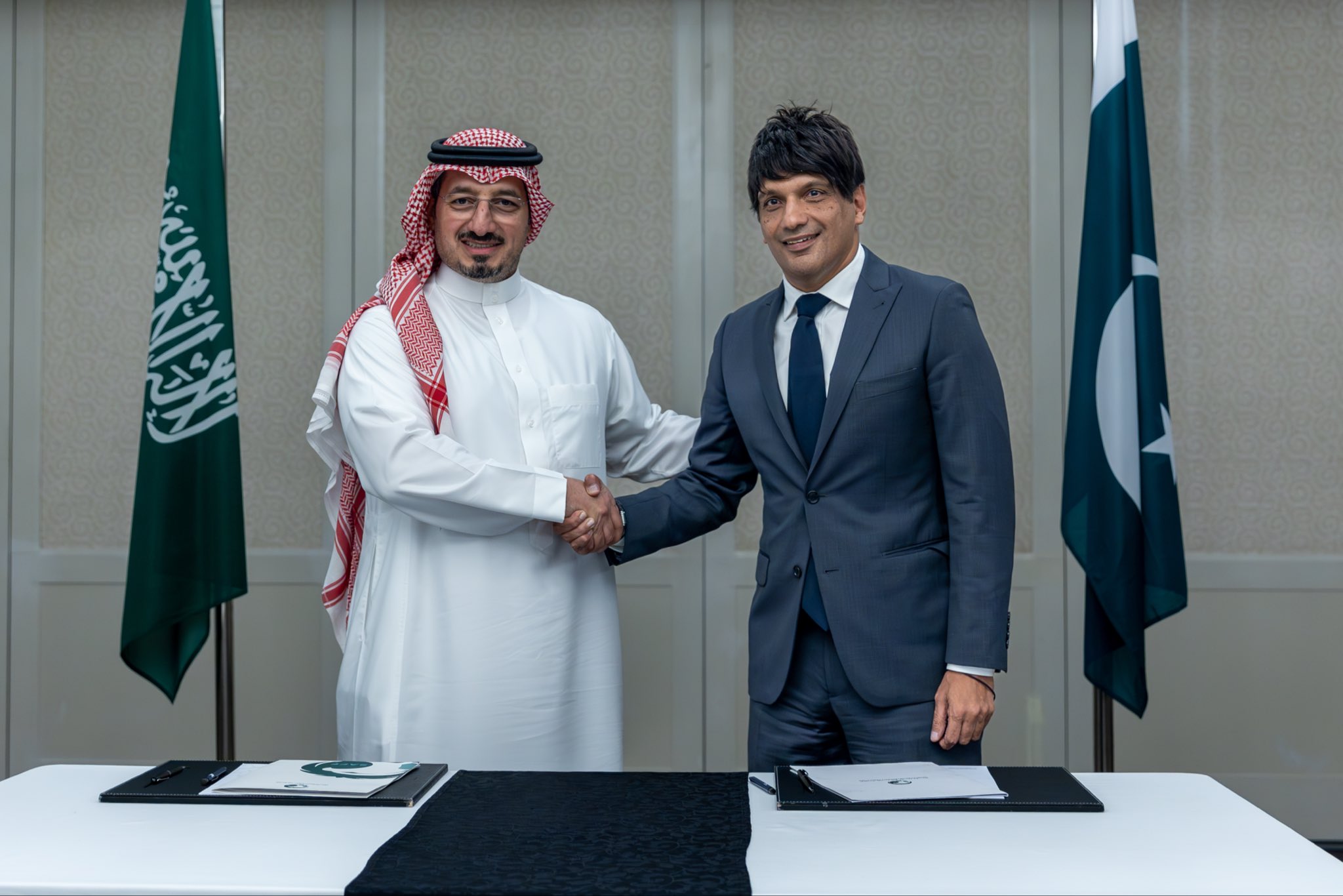 Pakistan, Saudi Arabia sign agreement to boost football development