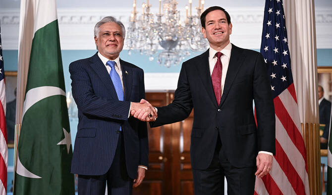 U.S., Pakistan discuss strengthening ties and regional cooperation