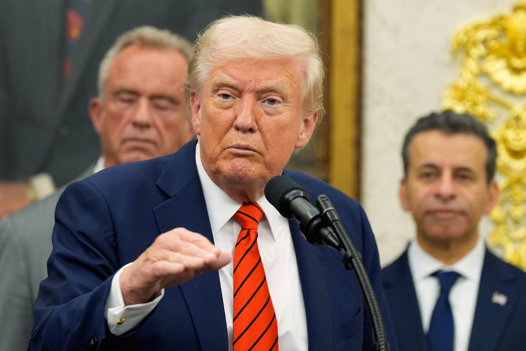 Trump says US wants to help China, not hurt it'