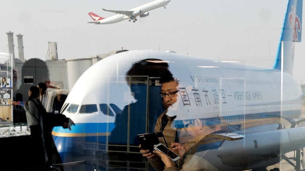 Chinese airlines protest US plan to ban their flights over Russian airspace