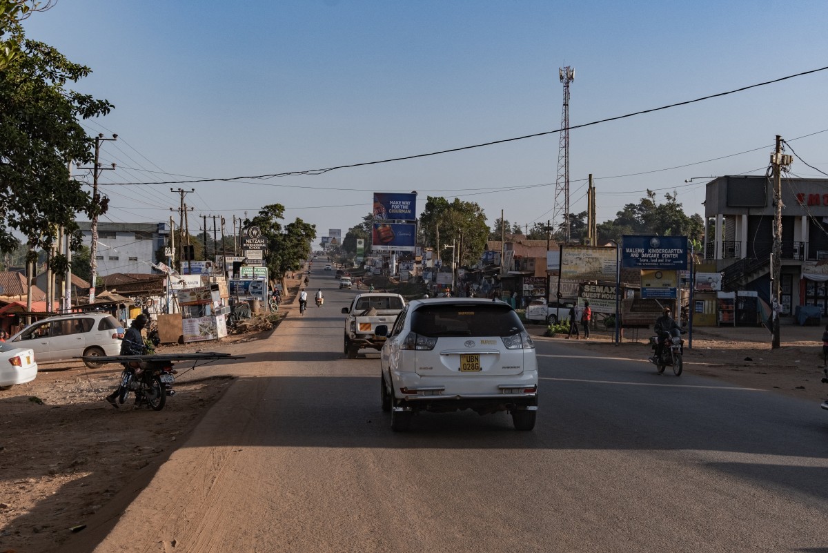 Ten killed in Ugandan elections, Museveni set to extend 40-year rule